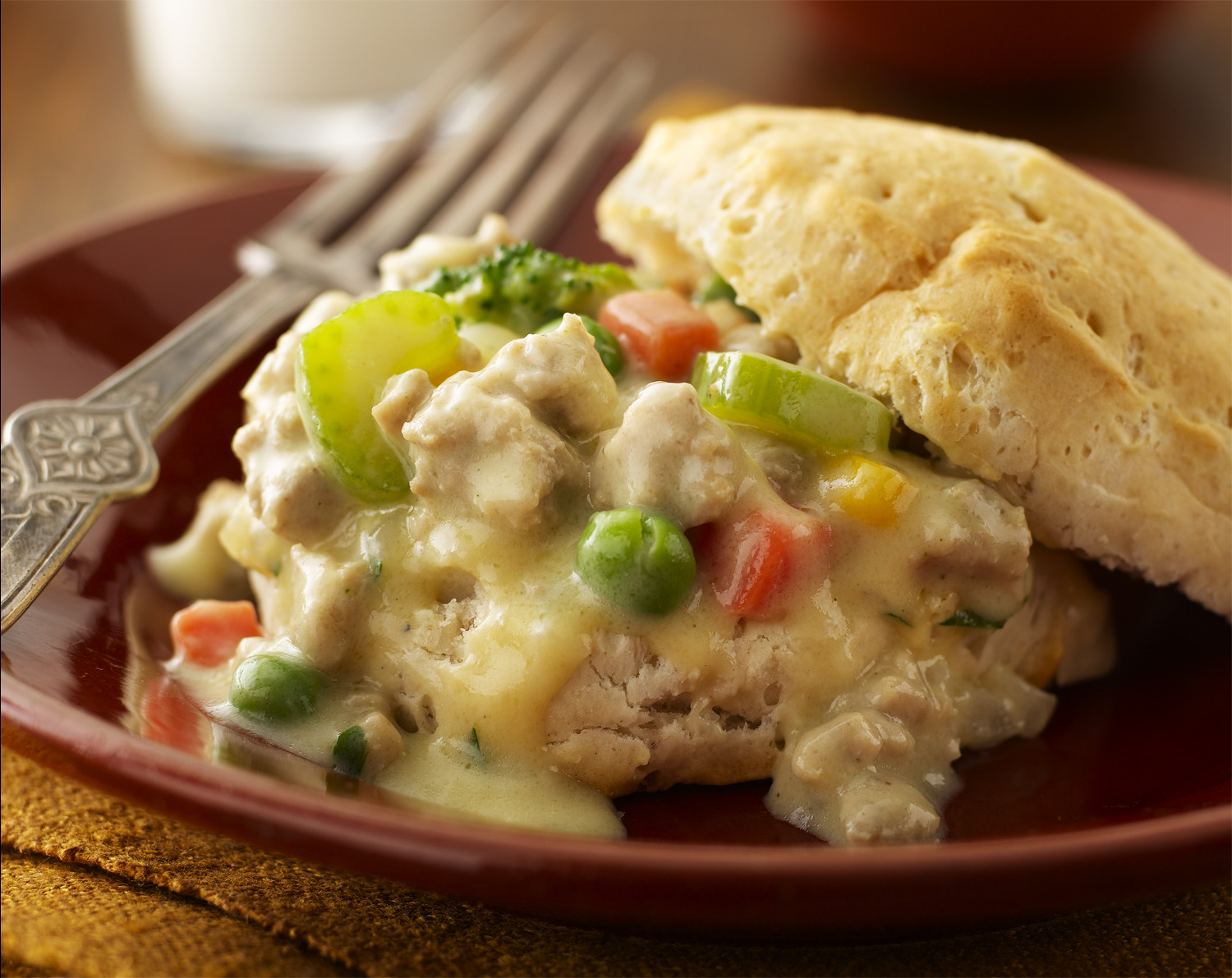 Creamed Chicken And Biscuits 8879